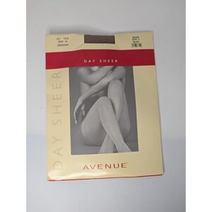 Avenue Day Sheer Pantyhose Beige Size C Made in USA Vintage Hosiery NIP
